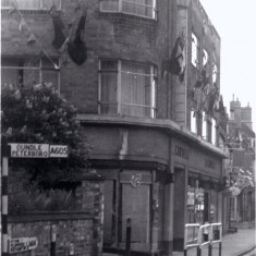 cawdell_ post_WW2 The new building following the collision with the carrot lorry