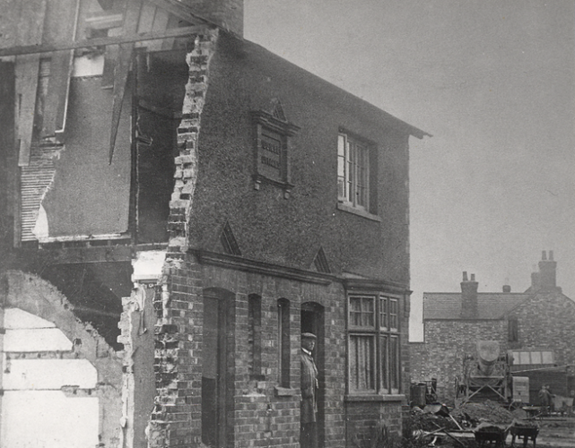 Jubilee Cottages - Demolition in 1933, Oundle Road 