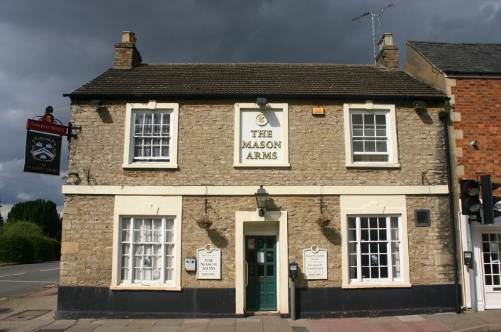 The Mason Arms, frontage onto Huntingdon Road (2012) | Eric Franklin