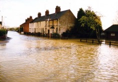 Floods - Midland Rd, Thrapston 1998
