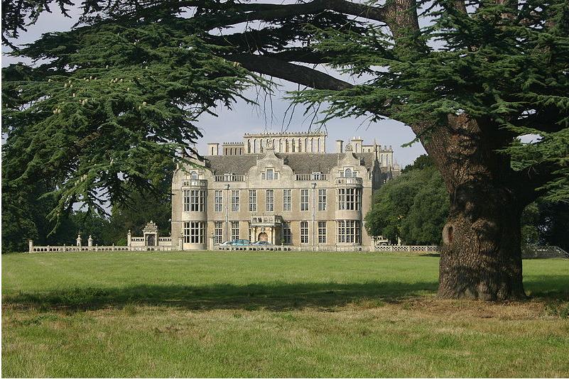 Lilford Hall (photo by courtesy of Micklewright)