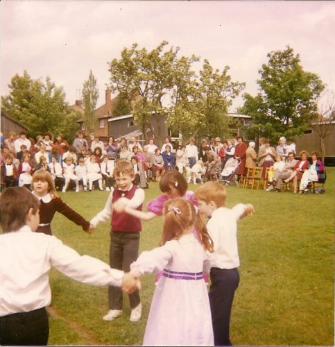 TCPS ' June Rose Day' Top School 21.05.1987 .